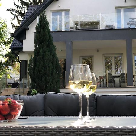 Green Buda Valley: Holiday Home With Garden Budapest Exterior foto